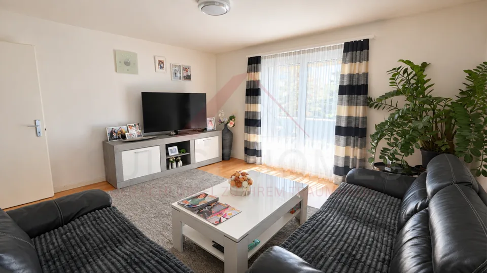Bonheur de vie ensoleillé à Pratteln - appartement 4 pièces avec balcon & beaucoup de charme – photo 4 sur 15