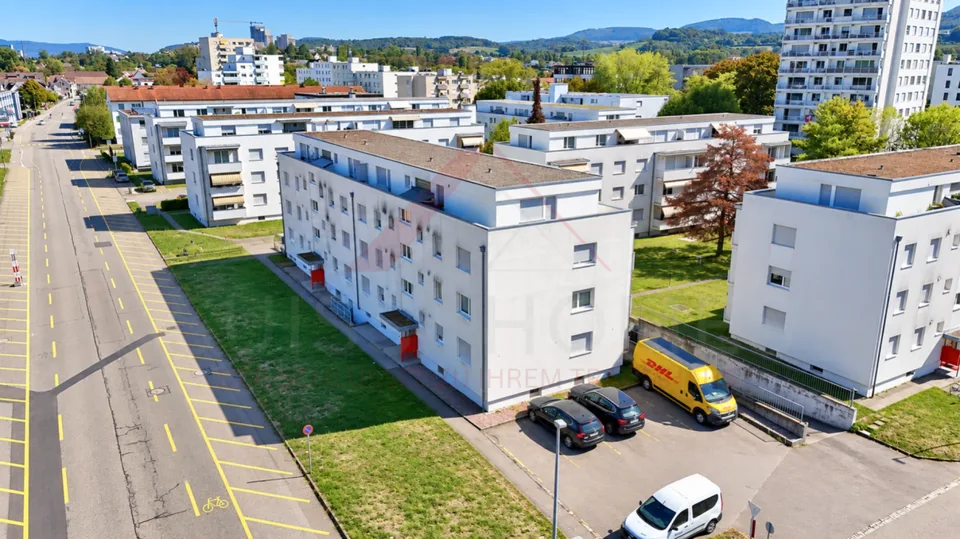 Bonheur de vie ensoleillé à Pratteln - appartement 4 pièces avec balcon & beaucoup de charme – photo 2 sur 15