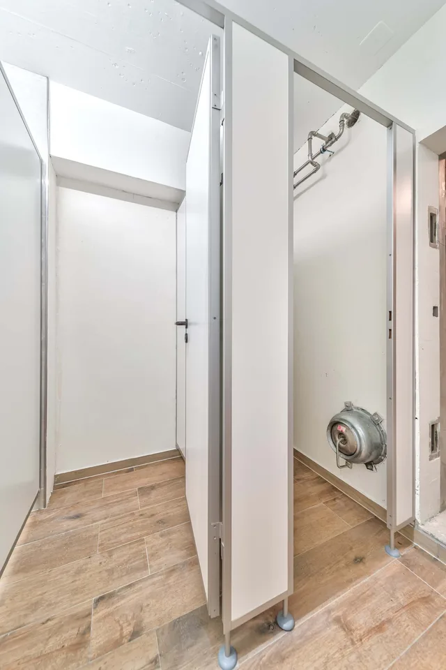 Locale ricreativo rinnovato con cucina e bagno a Zuchwil – foto 8 di 19
