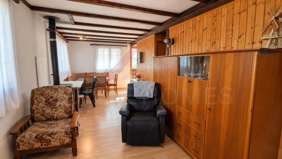Un chalet, due unità abitative, infinite possibilità - con un giardino da sogno – foto 11 di 15