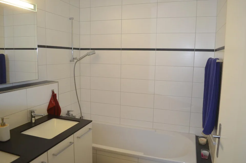 Moderne, lichtdurchflutete 3.5-Zimmer-Loft-Wohnung mit grosszügigem Balkon in Ostermundigen – Foto 7 von 13
