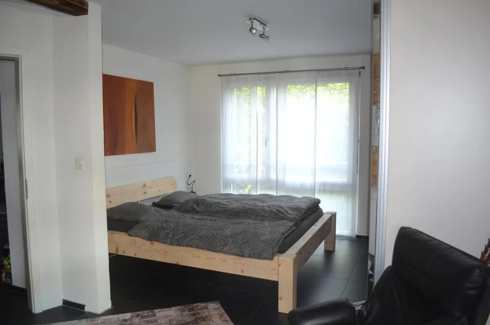 Moderne, lichtdurchflutete 3.5-Zimmer-Loft-Wohnung mit grosszügigem Balkon in Ostermundigen – Foto 3 von 13