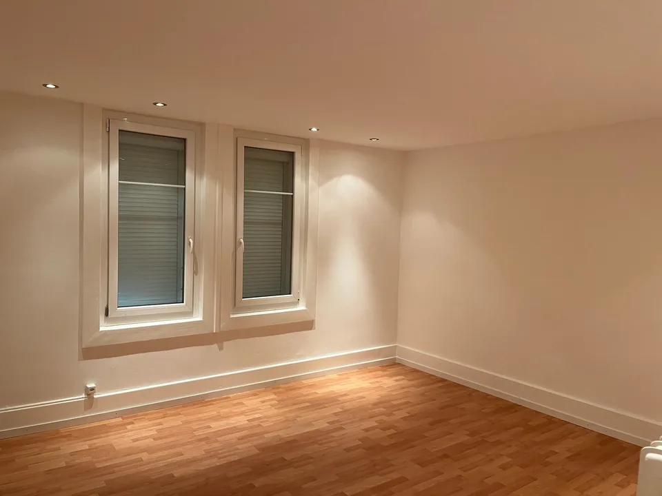 Wunderschöne 3-Zimmer-Wohnung in Neuchâtel – sofort verfügbar – Foto 3 von 8