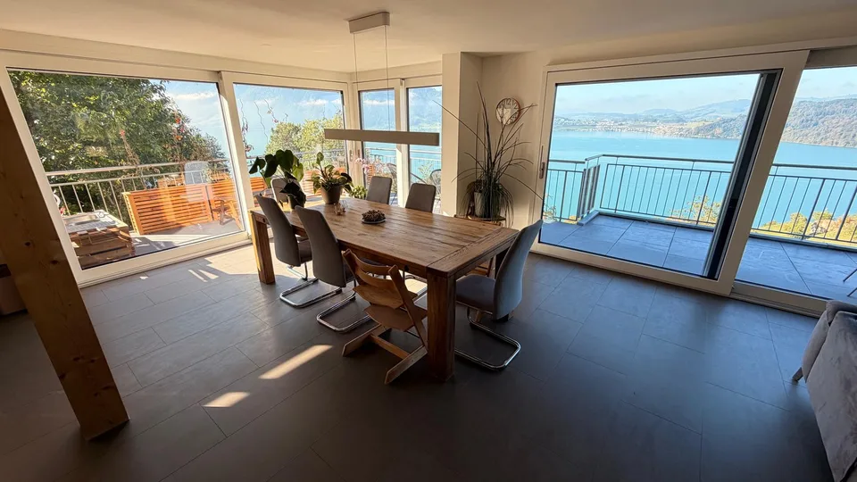 Exklusives möbliertes 5.5-Zimmer-Apartment mit atemberaubendem Seeblick und Bergpanorama – Foto 7 von 24