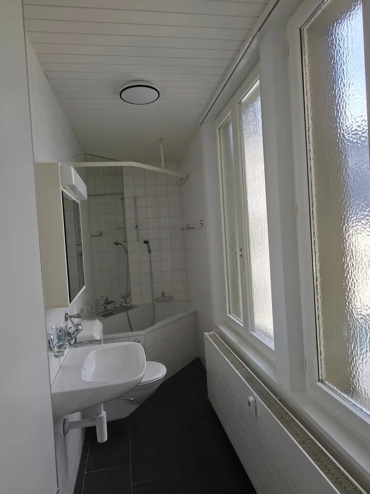 4.5-Zimmer-Wohnung / Appartement de 4.5 pièces – Foto 9 von 12