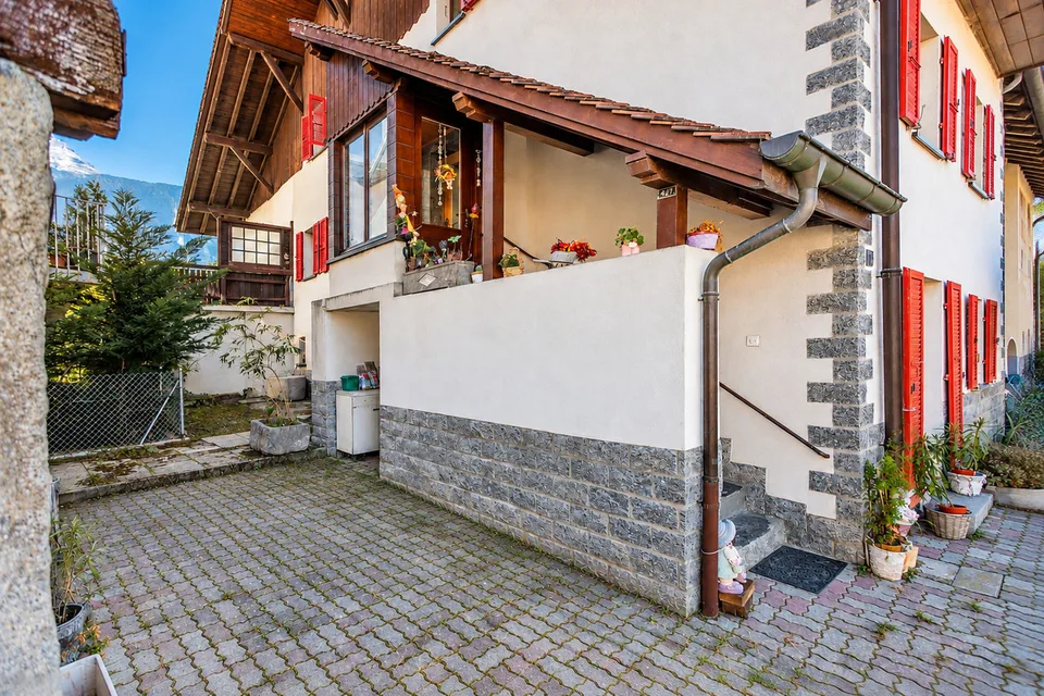 Casa di villaggio con granaio e giardino a Bex – foto 12 di 13