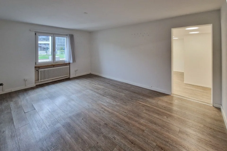 Sehr zentral nahe A3 und ÖV – Foto 4 von 11