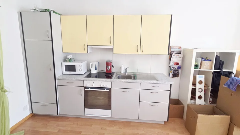 Casa residenziale e commerciale con 2 appartamenti e un salone di parrucchieri, rendita lorda 4,3% – foto 10 di 12