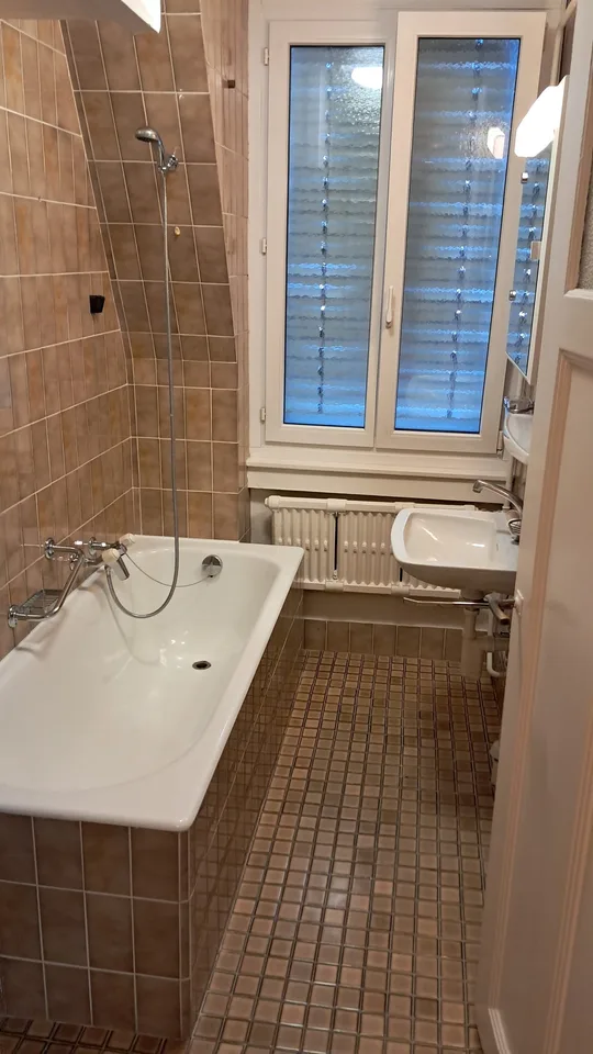 IN AFFITTO – APPARTAMENTO DI 2.5 LOCALI AL 3° PIANO – LOSANNA – foto 6 di 8