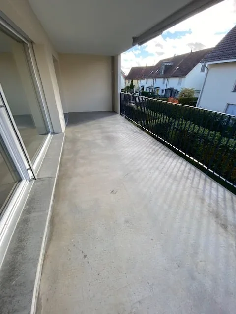 Appartamento luminoso, moderno con ampio balcone – foto 15 di 16