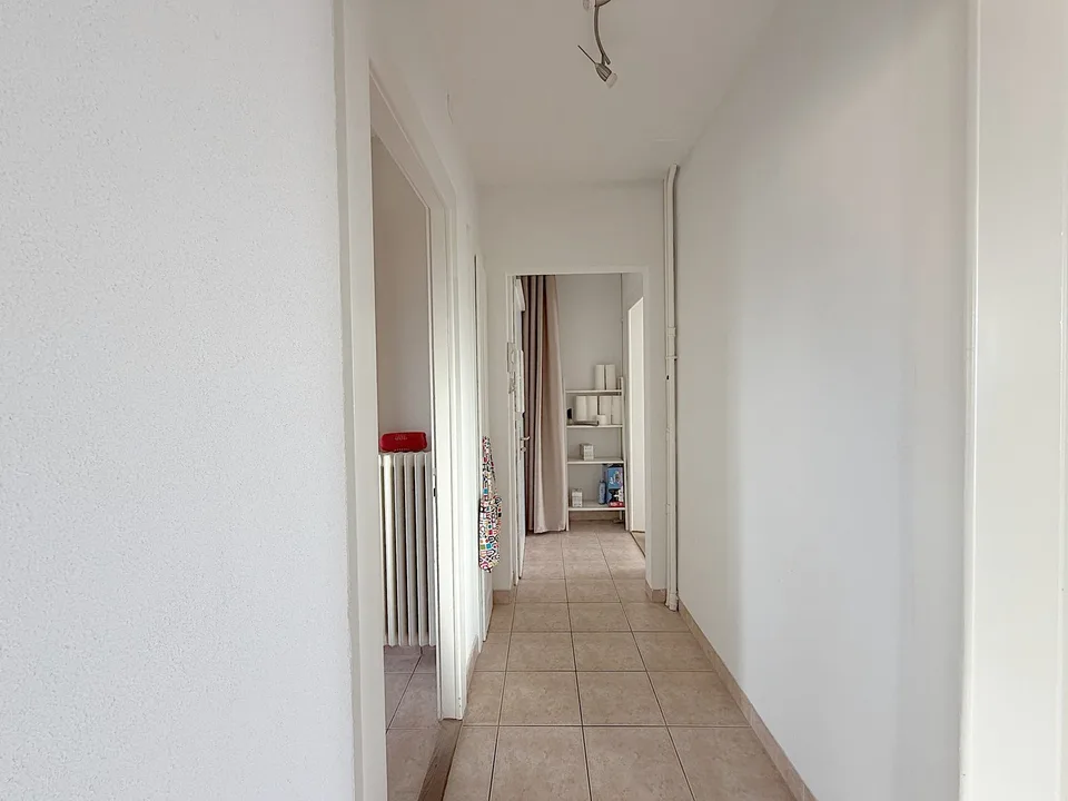 Bel appartement de 4.5 pièces rénové situé à Yverdon-les-Bains proche de la gare – photo 6 sur 13