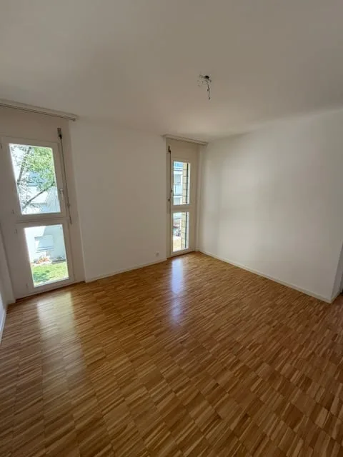 Appartamento 4.5 locali ristrutturato con balcone a CRESSIER – foto 16 di 20