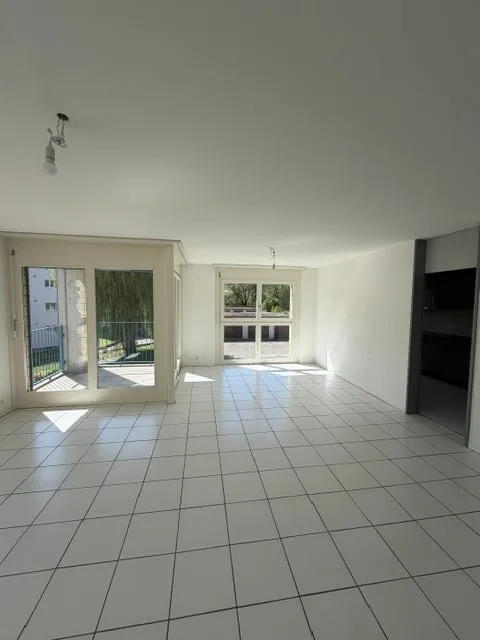 Appartamento 4.5 locali ristrutturato con balcone a CRESSIER – foto 5 di 20