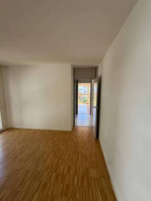Appartamento 4.5 locali ristrutturato con balcone a CRESSIER – foto 13 di 20