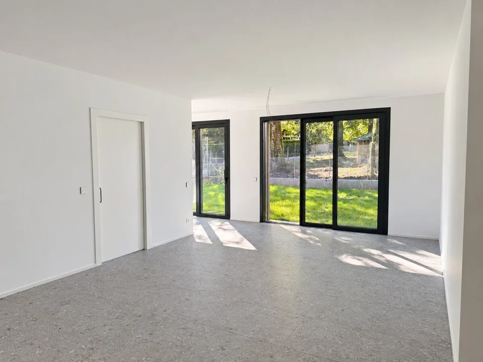 SORENGO: WOHNUNG MIT GARTEN, WENIGE SCHRITE VON LUGANO – Foto 4 von 12