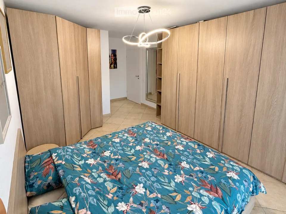3,5 Zimmer Wohnung in Arbedo, sofort verfügbar! – Foto 2 von 5