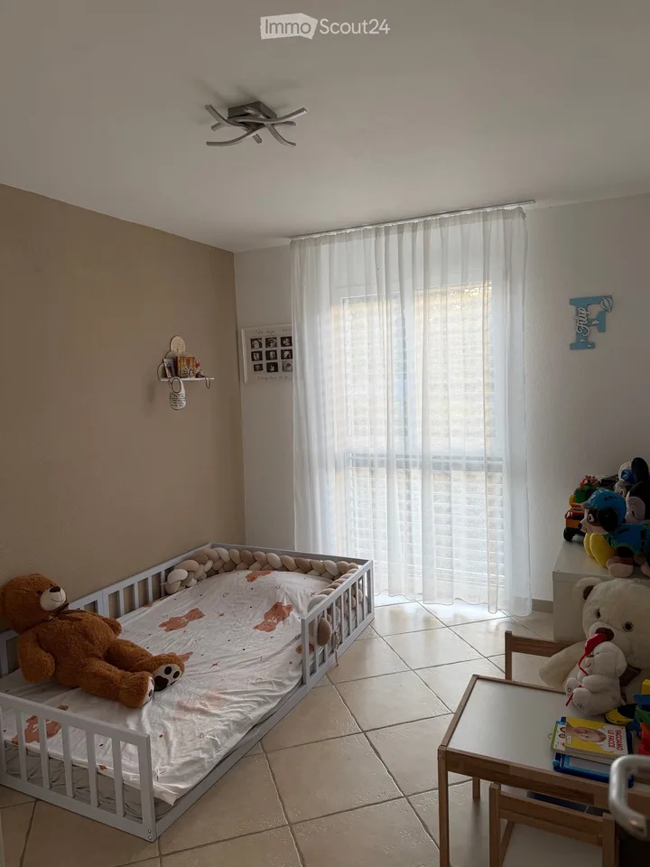 3,5 Zimmer Wohnung in Arbedo, sofort verfügbar! – Foto 3 von 5