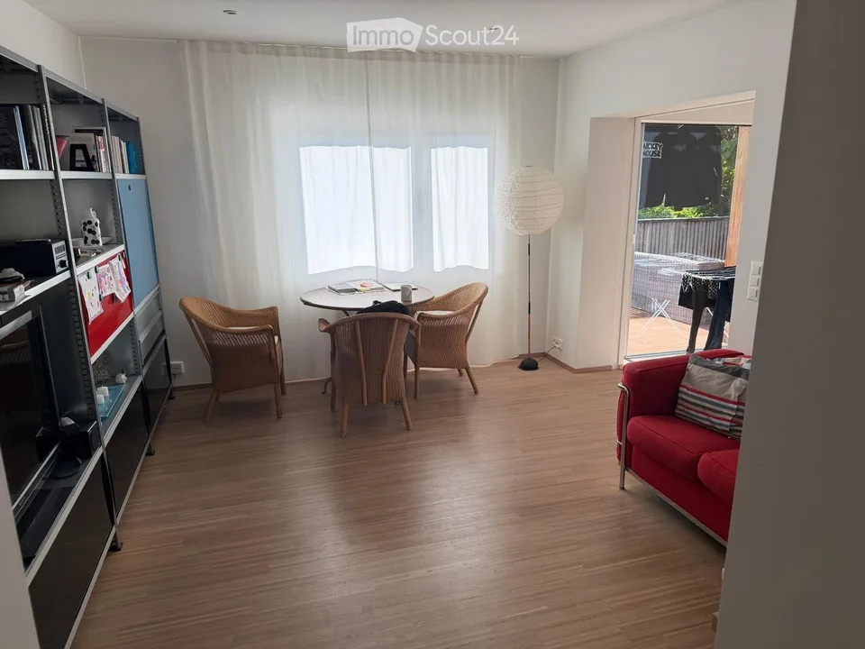 Möblierte 3.5 Zimmerwohnung in ruhigem Quartier – Foto 3 von 5