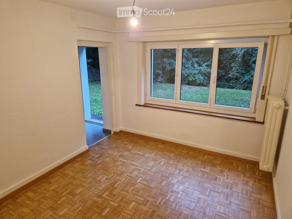 Zentrale und ruhige 2.5-Zimmer-Wohnung – Foto 2 von 5