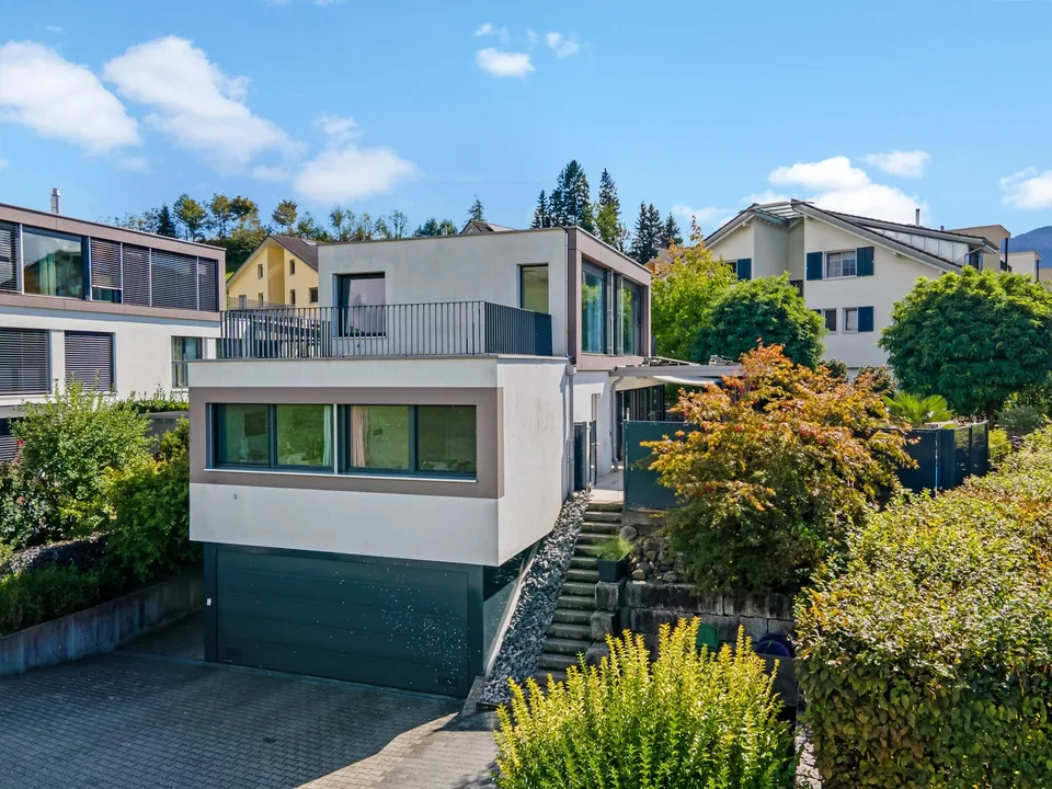 Ein Zuhause, das keine Wünsche offenlässt - Modernes Einfamilienhaus mit Garten und Pool – Foto 12 von 12