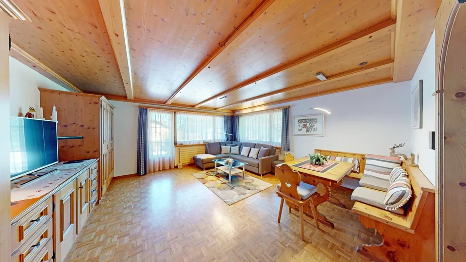 Appartement de 2,5 pièces stylé et entièrement meublé avec place assise dans le jardin à Klosters – photo 8 sur 14