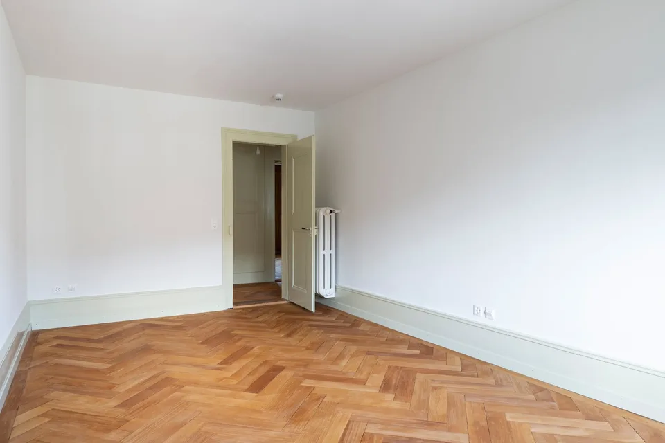 Bright 5-room office in an old building on Gutenbergstrasse, Bern – photo 3 of 17