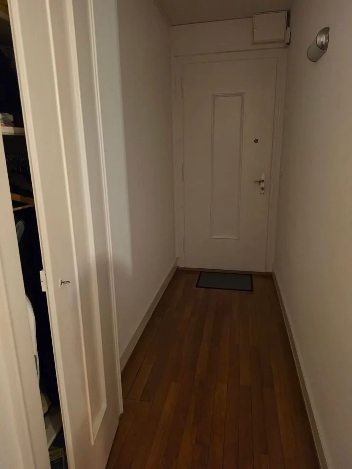 2,5-Zimmer-Wohnung im 1. Stock – Foto 2 von 6