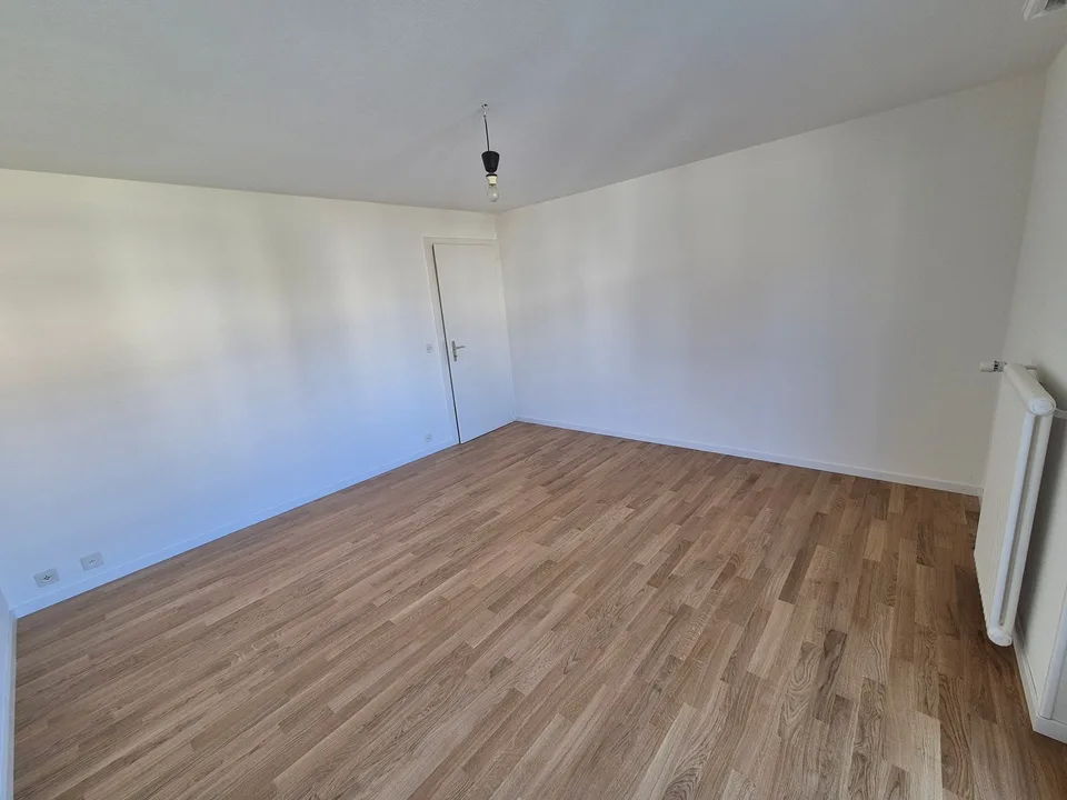 Appartamento nuovo di 4 locali con balcone a Bercher – foto 2 di 11
