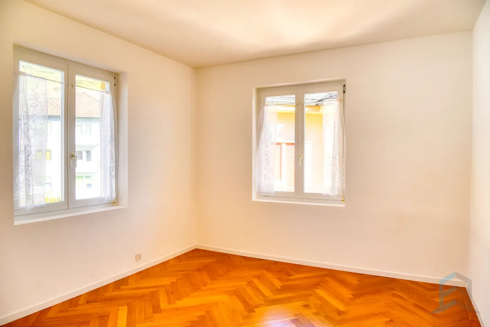 A LOUER Appartement de 2 ½ pièces avec balcon au centre-ville – foto 6 di 13