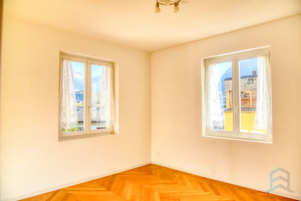 A LOUER Appartement de 2 ½ pièces avec balcon au centre-ville – foto 3 di 13