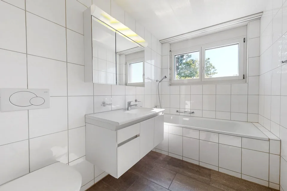 Ampio e moderno appartamento familiare a Niederhasli – foto 8 di 9
