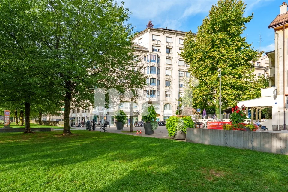 Helles Apartment im 6. Stock mit schöner Terrasse – Foto 2 von 9