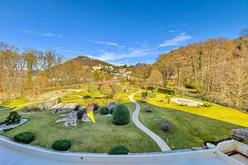 Lugano-Muzzano: Elegant furnished 3.5-room apartment with direct access to Lake Lugano for sale – photo 10 of 11