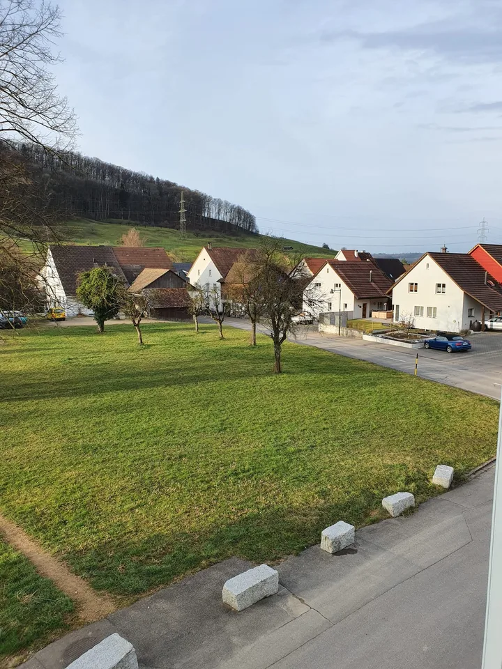 Ihr neues Zuhause: Helle 3.5-Zimmer-Wohnung mit Balkon – Foto 17 von 20