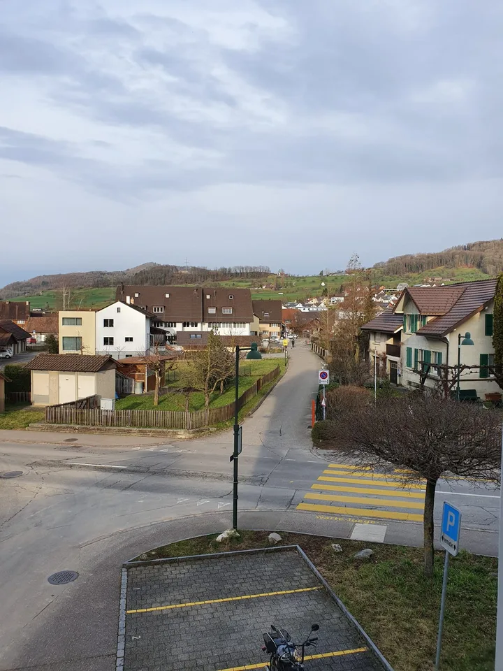 Ihr neues Zuhause: Helle 3.5-Zimmer-Wohnung mit Balkon – Foto 16 von 20