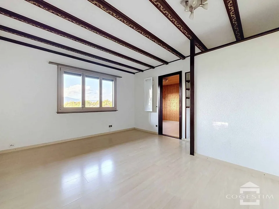 Charmanter Chalet 4.5 Zimmer mit freier Sicht – Foto 5 von 13