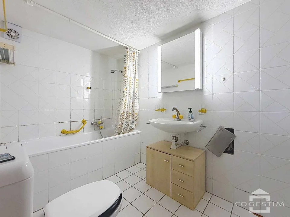 Charmanter Chalet 4.5 Zimmer mit freier Sicht – Foto 8 von 13