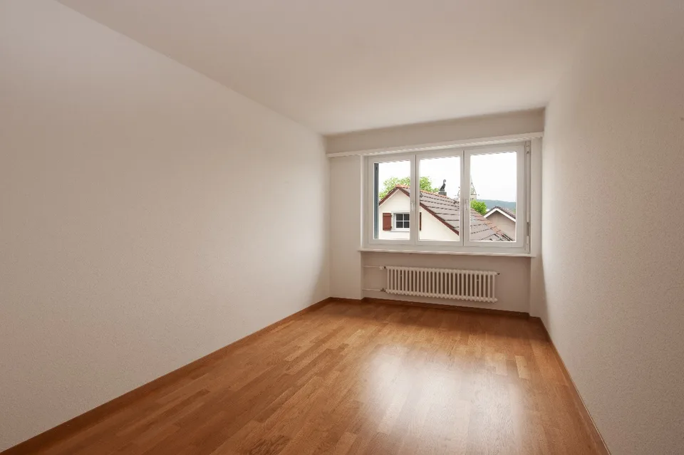Appartement 3 pièces lumineux avec balcon à Oberwinterthur – photo 5 sur 9
