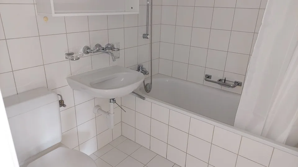 Modernes Studio mit neuer Küche – Foto 3 von 5