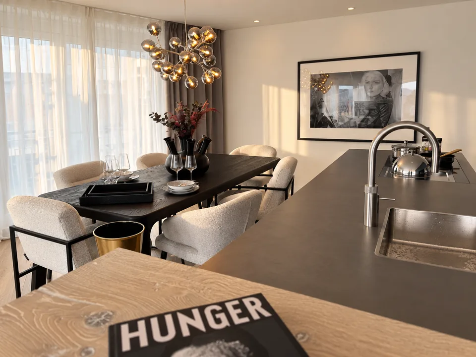 PRECIOUS PENTHOUSE LIVING – ÜBER DEN DÄCHERN ZÜRICHS – Foto 4 von 13