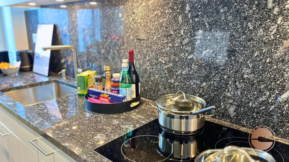 NEU! MODERNES 2-BEDROOM SERVICED APARTMENT / NEW! MODERN 2-BEDROOM SERVICED APARTMENT – Foto 11 von 15