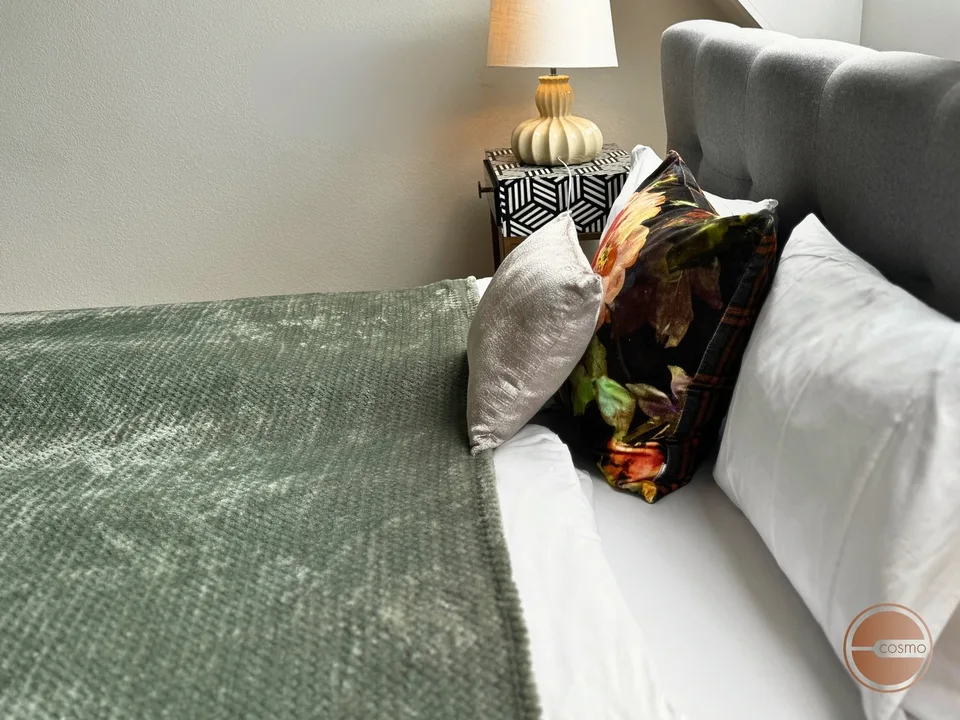 COSMOPOLITAN APARTMENTS - 4.5 ROOM / 3-BEDROOM SERVICED APARTMENT – Foto 12 von 28