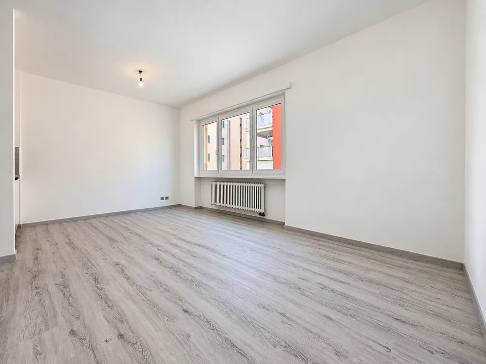 Appartement mit 1.5 Zimmern komplett renoviert in Lugano – ZENTRUM – Foto 3 von 6
