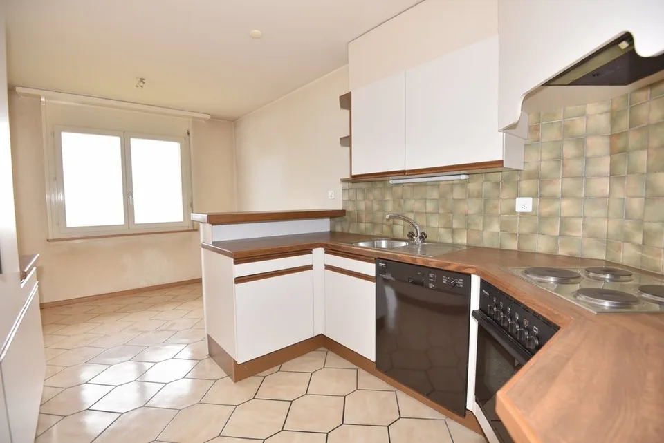 Schönes, sonnendurchflutetes Apartment in idealer Lage – Foto 4 von 9