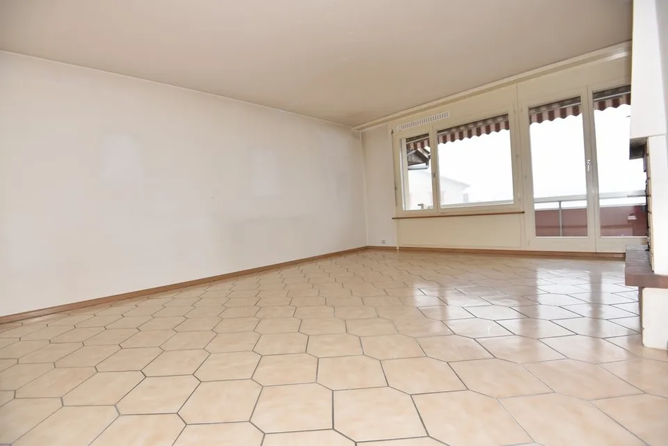 Schönes, sonnendurchflutetes Apartment in idealer Lage – Foto 3 von 9