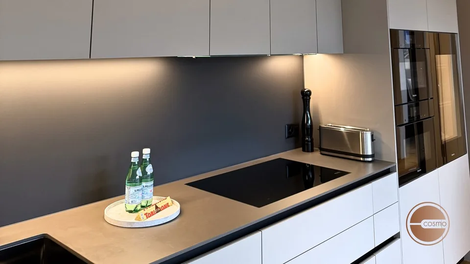 EXKLUSIVE ATTIKAWOHNUNG MIT ATEMBERAUBENDER AUSSICHT / EXCLUSIVE PENTHOUSE WITH BREATHTAKING VIEWS – photo 6 sur 12