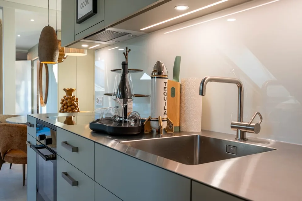 Nouveauté: Appartement avec service et meubles sur le toit dans un emplacement premier à Seefeld – photo 9 sur 16