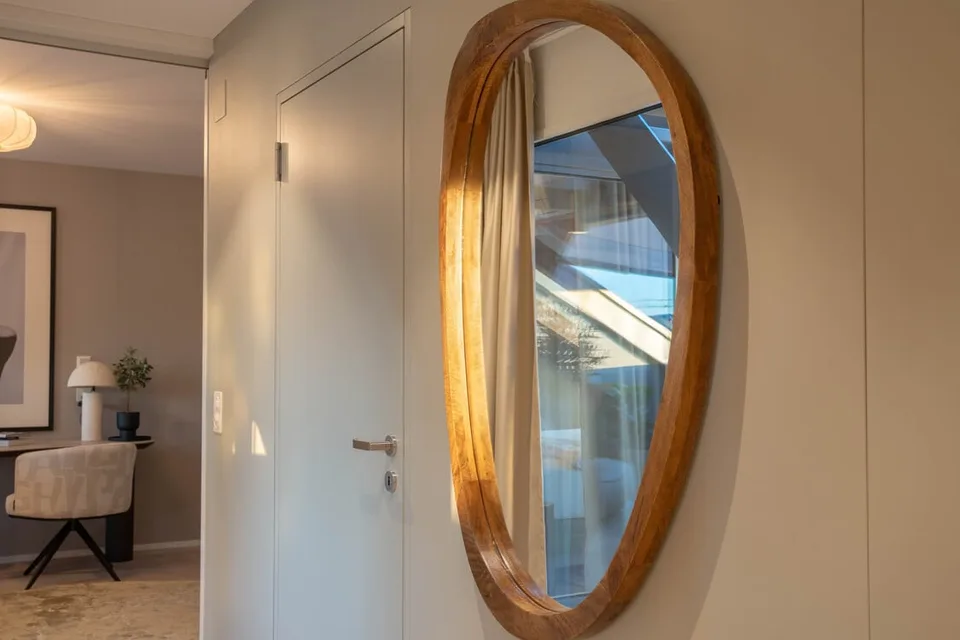 Nouveauté: Appartement avec service et meubles sur le toit dans un emplacement premier à Seefeld – photo 10 sur 16
