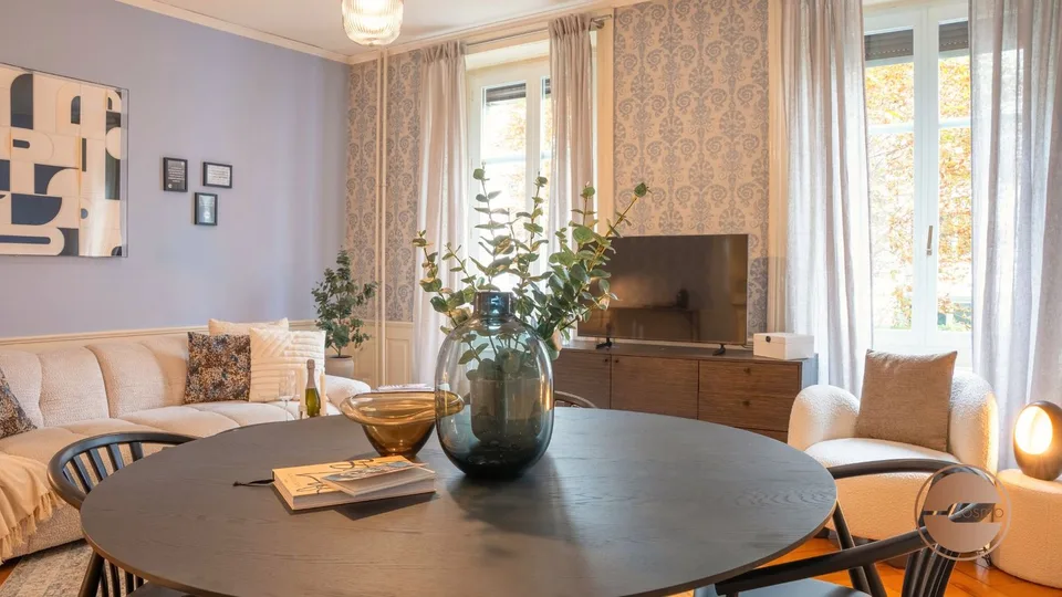 BELLE ÉPOQUE CHARM - 3.5-ROOM / 2-BEDROOM BOUTIQUE SERVICED APARTMENT – foto 16 di 21