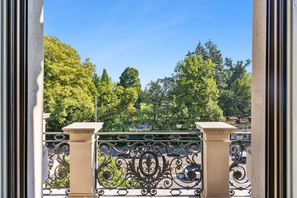 Ultimi spazi ufficiali nel prestigioso Castello Bianco direttamente sul lago di Zurigo – foto 9 di 15